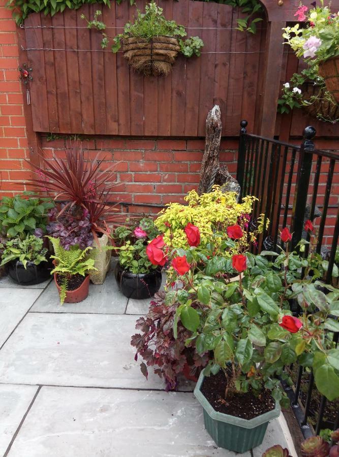 Bed and Breakfast Laurels Oswestry Exterior foto